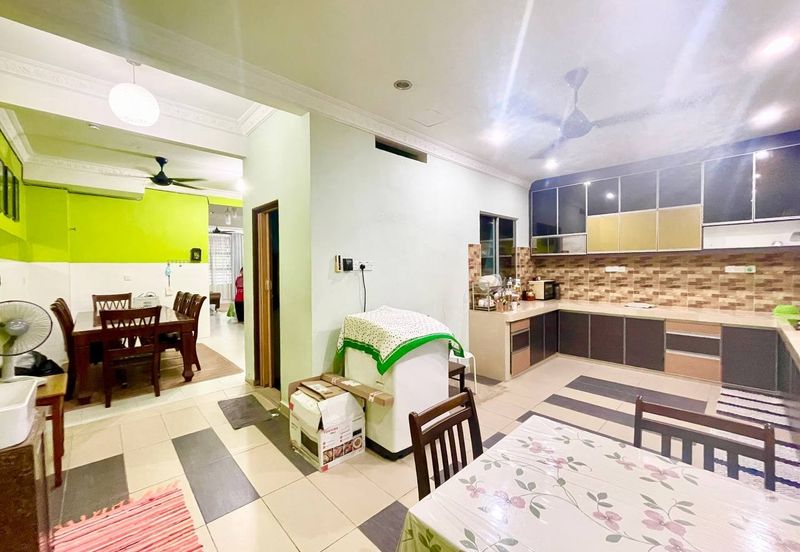 Taman Mawar, Bandar Baru Salak Tinggi