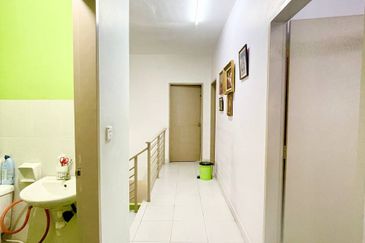 Taman Mawar, Bandar Baru Salak Tinggi