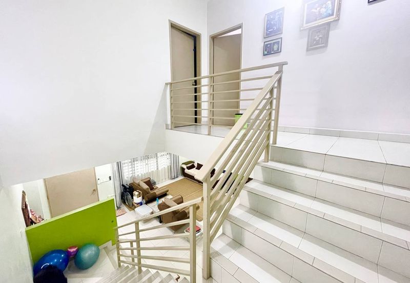 Taman Mawar, Bandar Baru Salak Tinggi