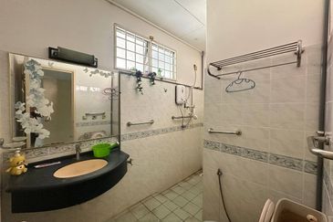 GREEN STREET HOMES (SEREMBAN 2)