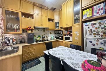 GREEN STREET HOMES (SEREMBAN 2)