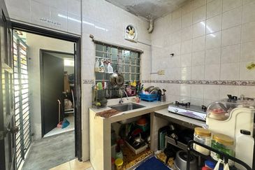 GREEN STREET HOMES (SEREMBAN 2)