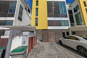 CEMPAKA SERI TOWN VILLAS @ KOTA SERIEMAS