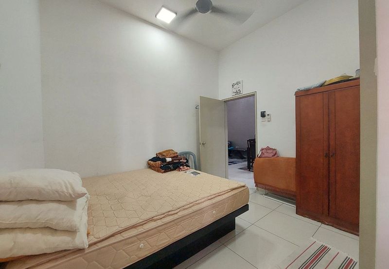 NILAI IMPIAN (LAMAN AZALEA)