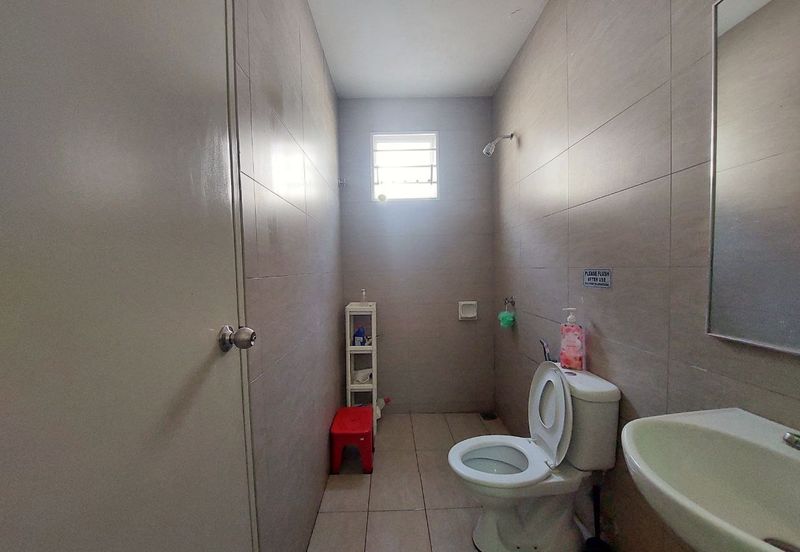 NILAI IMPIAN (LAMAN AZALEA)