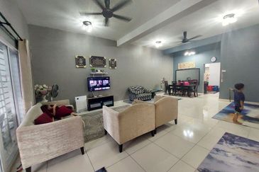 NILAI IMPIAN (LAMAN AZALEA)