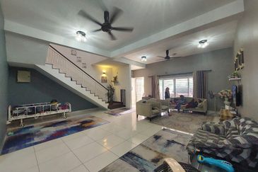 NILAI IMPIAN (LAMAN AZALEA)