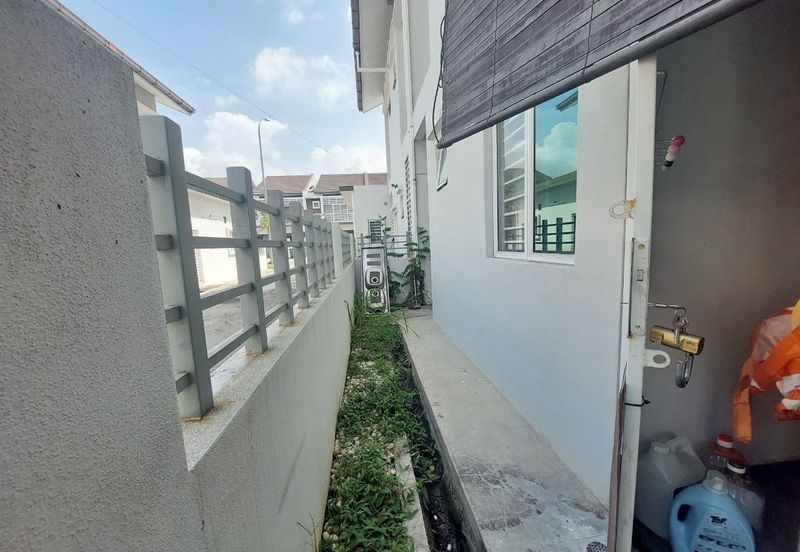 NILAI IMPIAN (LAMAN AZALEA)