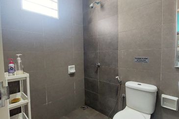 NILAI IMPIAN (LAMAN AZALEA)