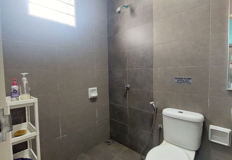 NILAI IMPIAN (LAMAN AZALEA)