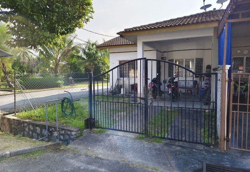 Taman College Heights (Sikamat)