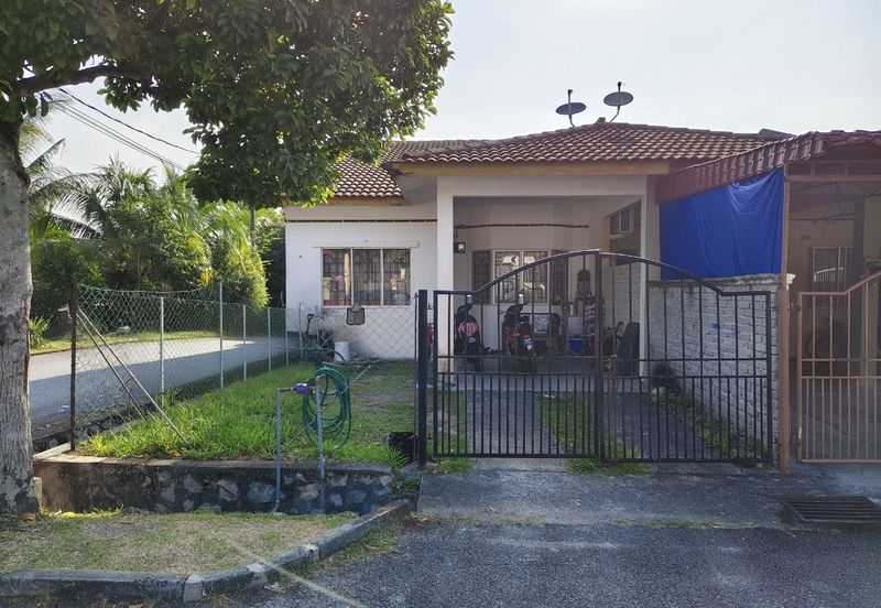 Taman College Heights (Sikamat)