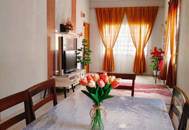 Taman College Heights (Sikamat)