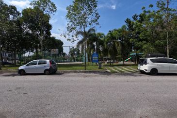 NILAI IMPIAN (LAMAN ORKID)