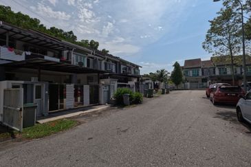 NILAI IMPIAN (LAMAN ORKID)