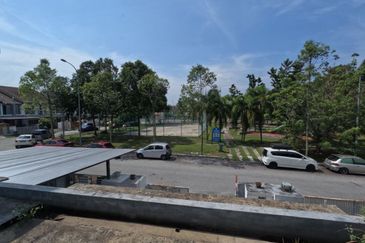 NILAI IMPIAN (LAMAN ORKID)