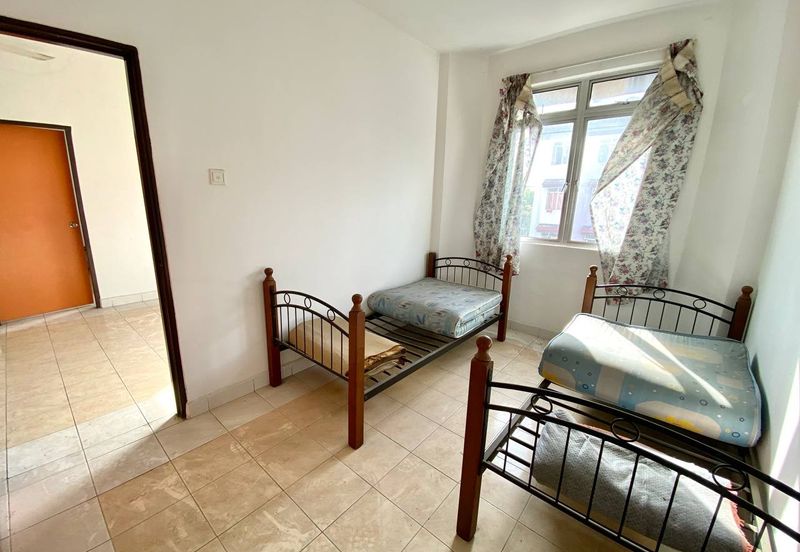 APARTMENT CAMELIA COURT (NILAI IMPIAN)