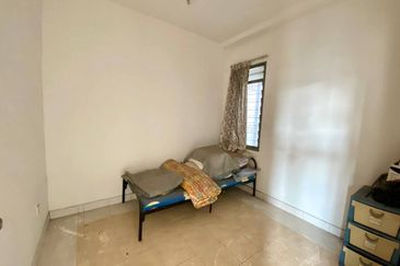 APARTMENT CAMELIA COURT (NILAI IMPIAN)