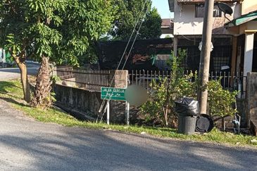 Taman Seroja, Bandar Baru Salak Tinggi