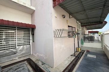 BANDAR AINSDALE FASA 3B (TENANG)