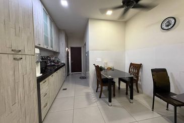 BANDAR AINSDALE FASA 3B (TENANG)