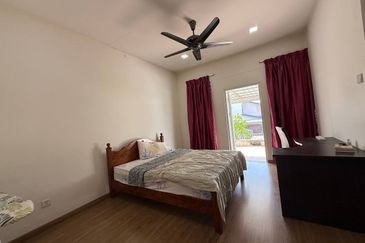 BANDAR AINSDALE FASA 3B (TENANG)