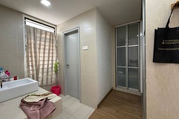 BANDAR AINSDALE FASA 3B (TENANG)