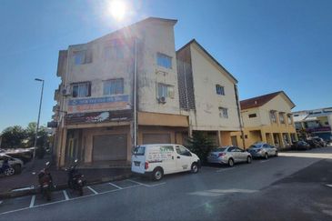 Oakland Commercial Centre