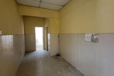 Oakland Commercial Centre