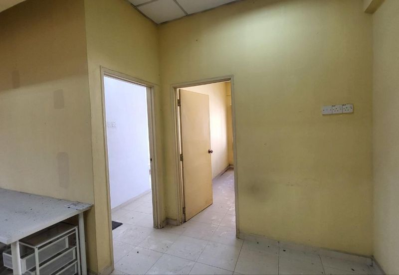 Oakland Commercial Centre