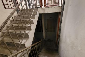 Oakland Commercial Centre