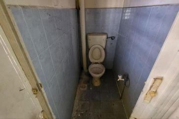 Oakland Commercial Centre