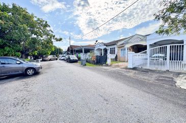 Taman Desa Cempaka 3