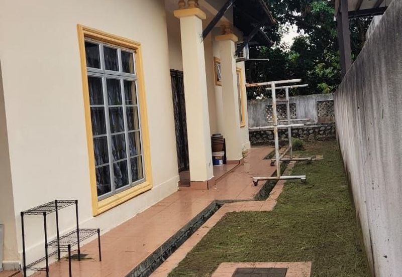 Taman Desa Cenderawasih