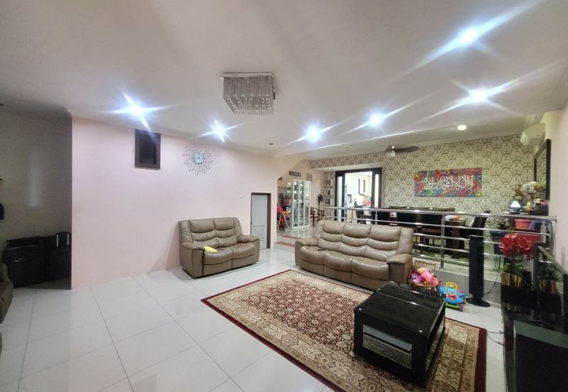 Perdana College Heights