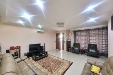 Perdana College Heights