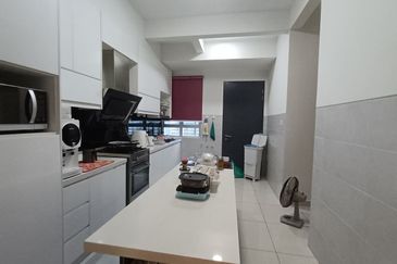 LAMAN MAWAR INDAH @ KOTA SERIEMAS