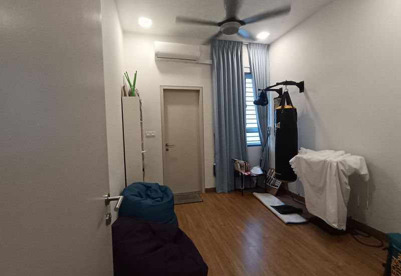 LAMAN MAWAR INDAH @ KOTA SERIEMAS