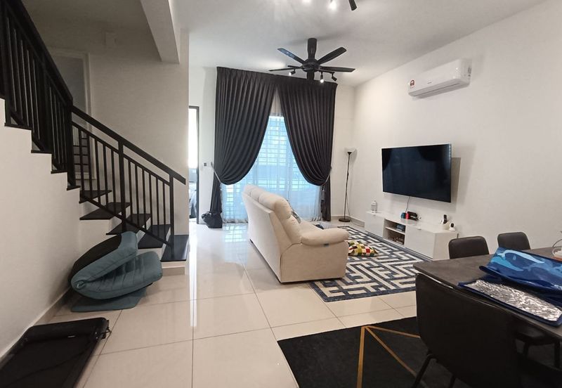 LAMAN MAWAR INDAH @ KOTA SERIEMAS