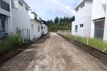 LAMAN MAWAR INDAH @ KOTA SERIEMAS