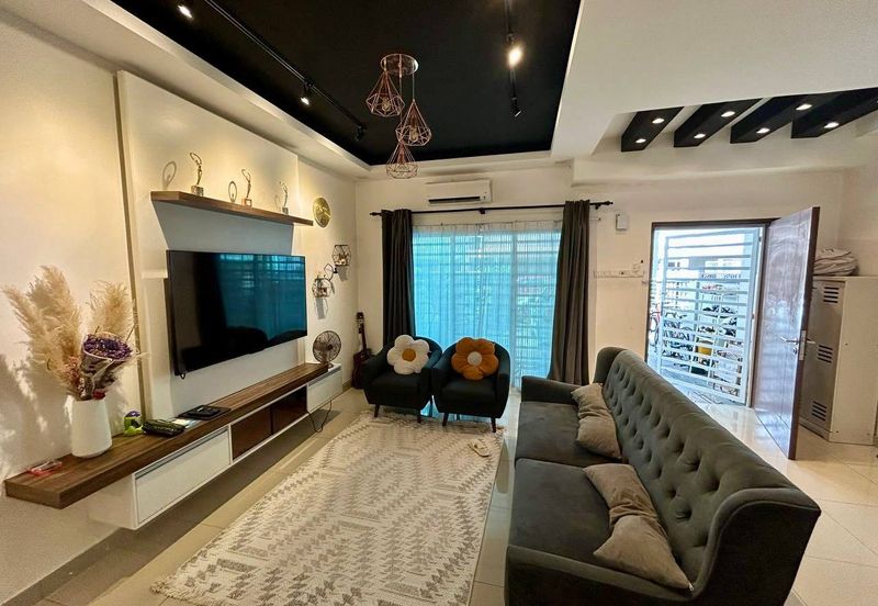 Albury 2, Taman Tasik Senangin