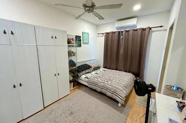 Albury 2, Taman Tasik Senangin