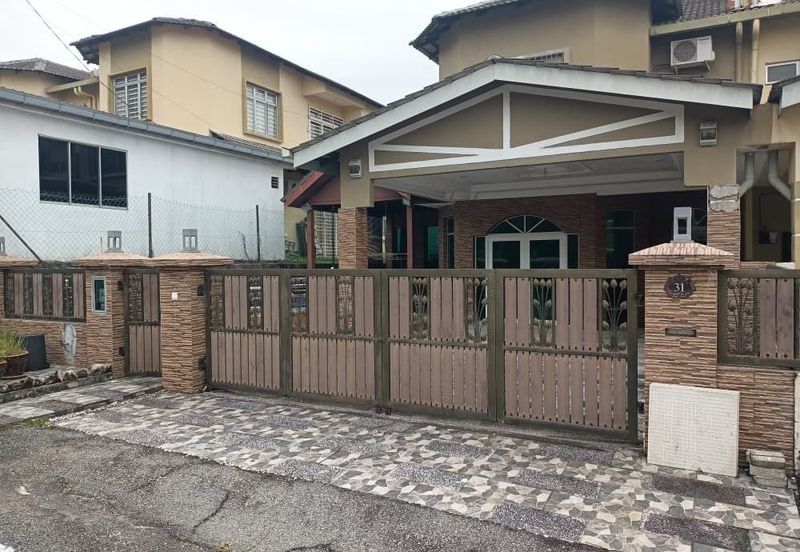 Taman Dahlia, Sepang