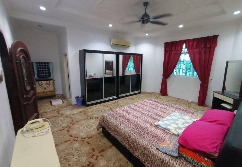 Taman Dahlia, Sepang