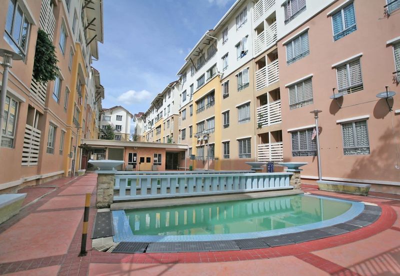 Laman Suria e-Resort Apartment