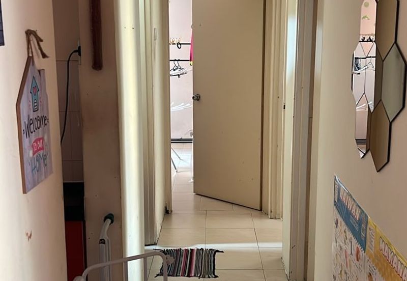 Laman Suria e-Resort Apartment