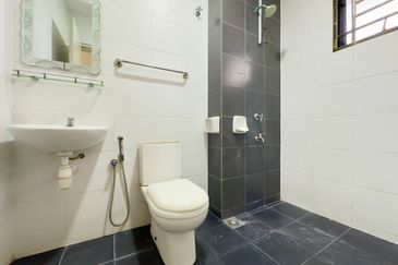 Laman Delfina @ Nilai Impian