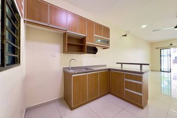 Laman Delfina @ Nilai Impian