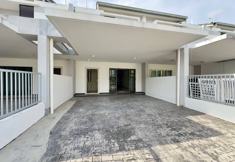 Laman Delfina @ Nilai Impian