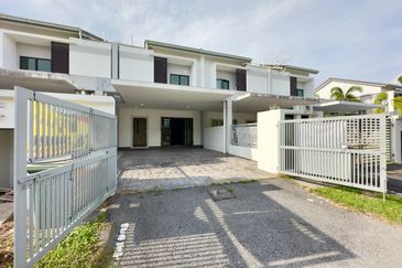 Laman Delfina @ Nilai Impian